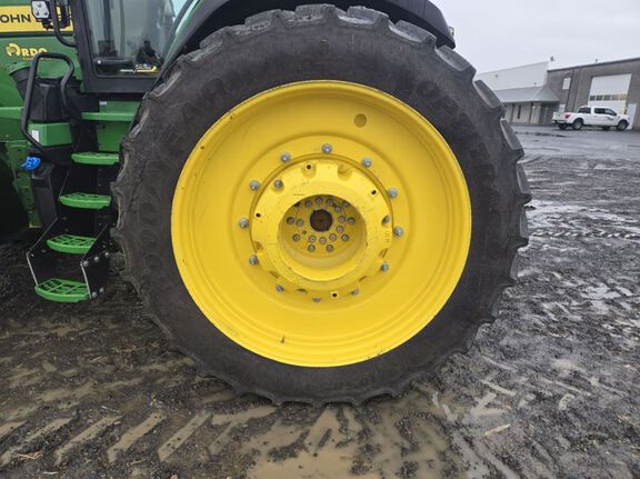 2025 John Deere 8R 370 Tractor