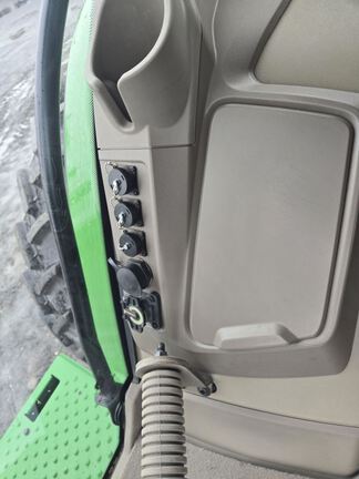 2025 John Deere 8R 370 Tractor