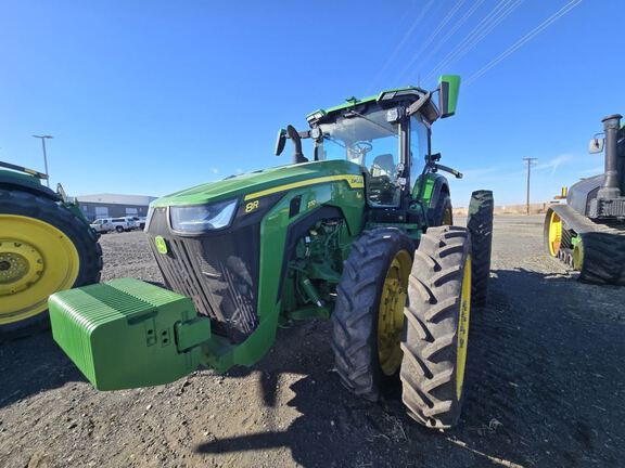 2023 John Deere 8R 370 Tractor
