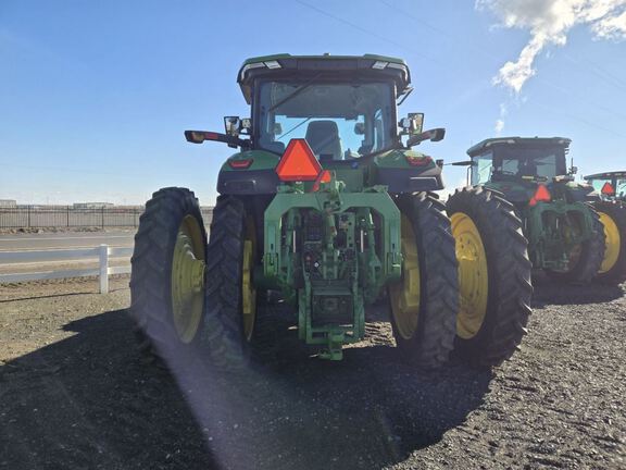 2023 John Deere 8R 370 Tractor