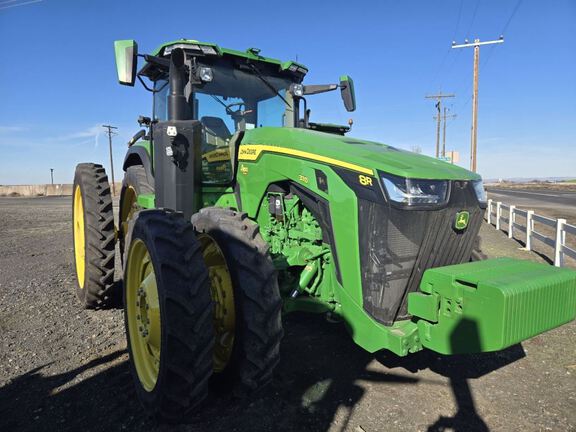 2023 John Deere 8R 370 Tractor