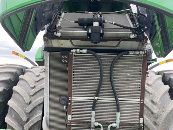 2015 John Deere 9570R Tractor 4WD