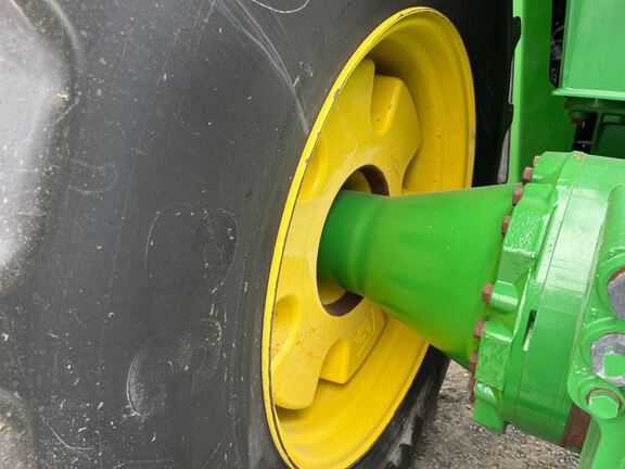 2015 John Deere 9570R Tractor 4WD