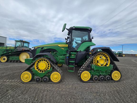 2025 John Deere 8RX 410 Tractor Rubber Track