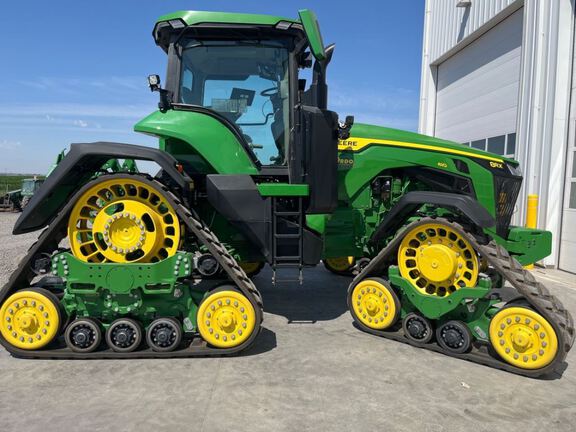 2025 John Deere 8RX 410 Tractor Rubber Track