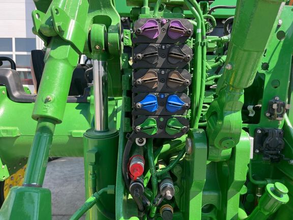 2025 John Deere 8RX 410 Tractor Rubber Track