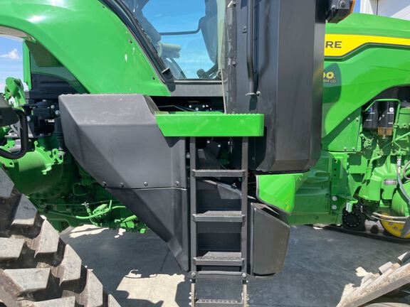 2025 John Deere 8RX 410 Tractor Rubber Track