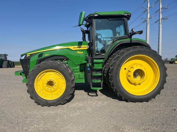 2025 John Deere 8R 340 Tractor