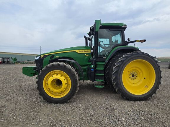 2025 John Deere 8R 340 Tractor