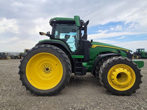 2025 John Deere 8R 340 Tractor