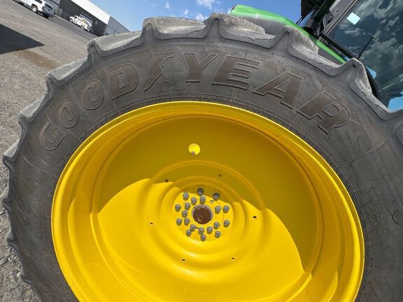 2025 John Deere 8R 340 Tractor