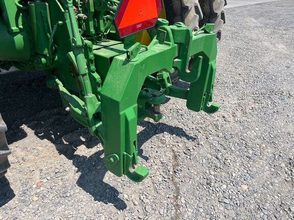 2025 John Deere 8R 370 Tractor