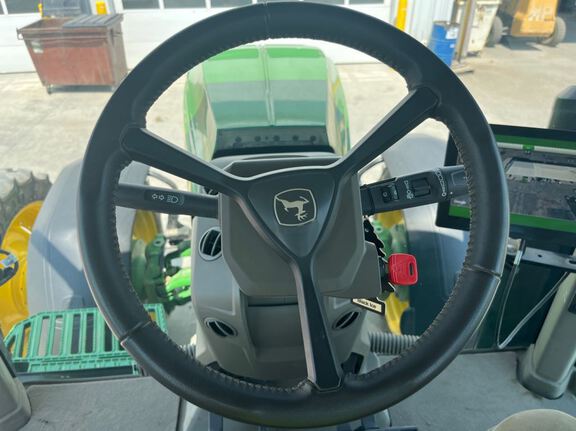 2025 John Deere 8R 370 Tractor