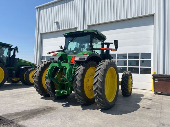 2025 John Deere 8R 370 Tractor