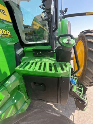 2025 John Deere 8R 370 Tractor