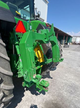 2025 John Deere 8R 370 Tractor