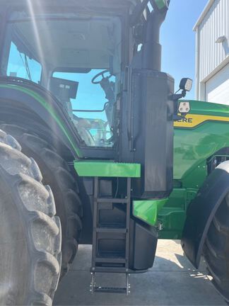2025 John Deere 8R 370 Tractor