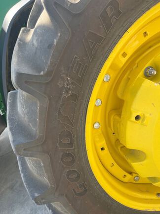 2025 John Deere 8R 370 Tractor