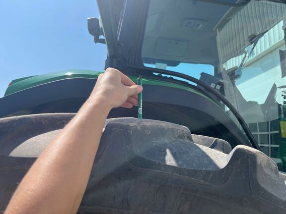 2025 John Deere 8R 370 Tractor