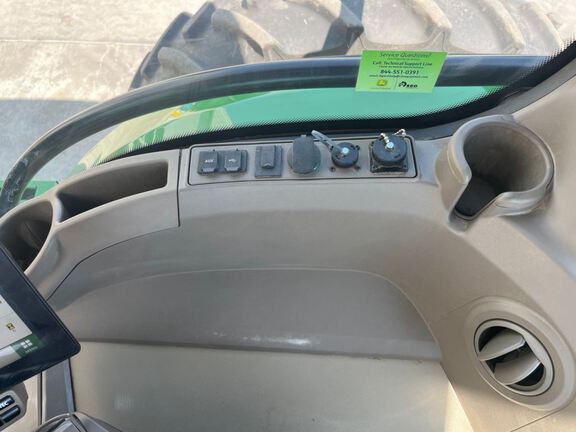 2025 John Deere 8R 370 Tractor