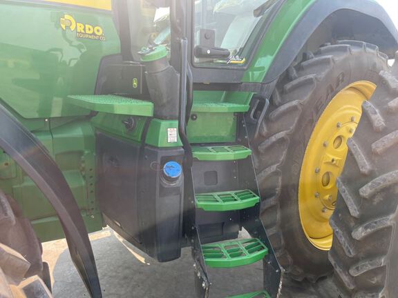 2025 John Deere 8R 280 Tractor