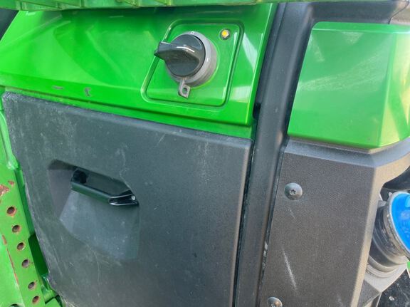 2025 John Deere 8R 280 Tractor