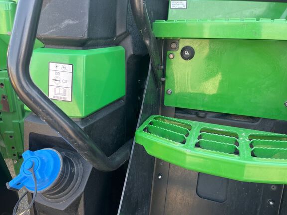2025 John Deere 8R 280 Tractor
