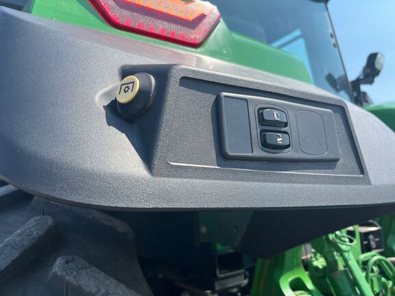 2025 John Deere 8R 280 Tractor