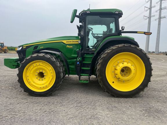 2025 John Deere 8R 370 Tractor