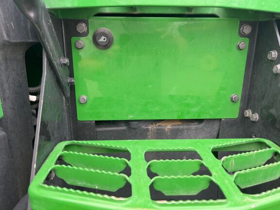 2025 John Deere 8R 370 Tractor
