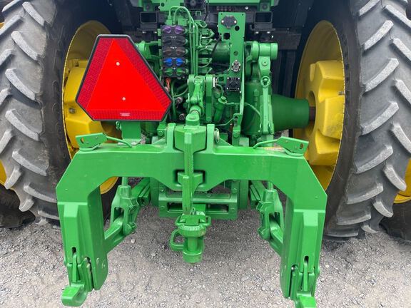 2025 John Deere 8R 370 Tractor