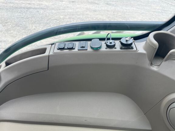 2025 John Deere 8R 370 Tractor