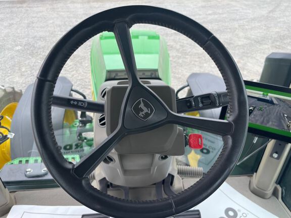 2025 John Deere 8R 370 Tractor