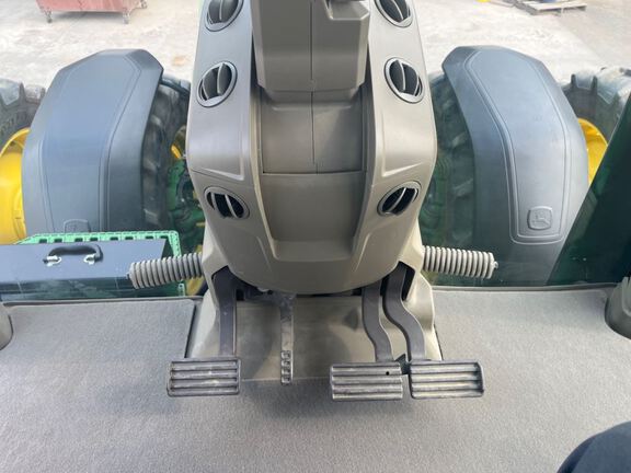2025 John Deere 8R 340 Tractor