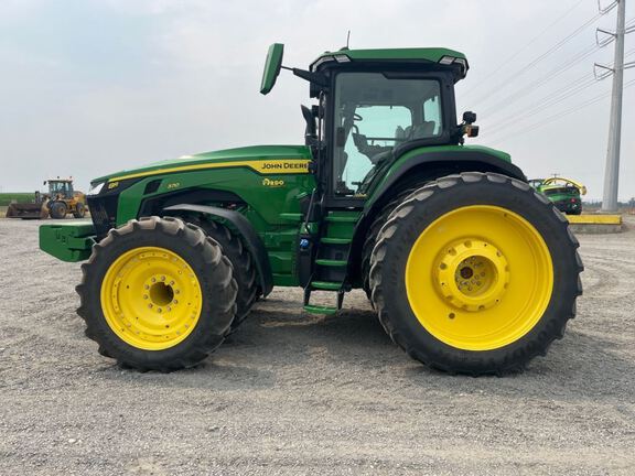 2025 John Deere 8R 370 Tractor