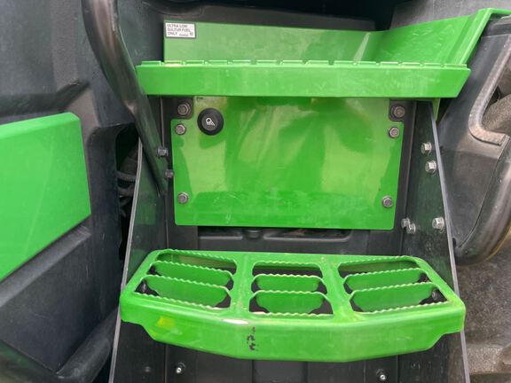 2025 John Deere 8R 370 Tractor