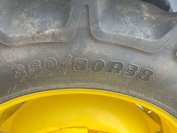 2025 John Deere 8R 370 Tractor