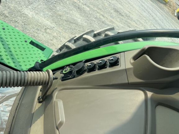 2025 John Deere 8R 370 Tractor