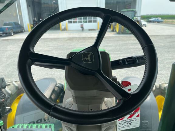 2025 John Deere 8R 370 Tractor