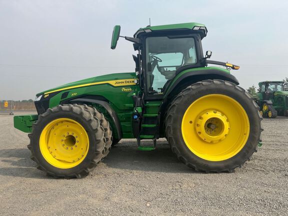 2025 John Deere 8R 370 Tractor