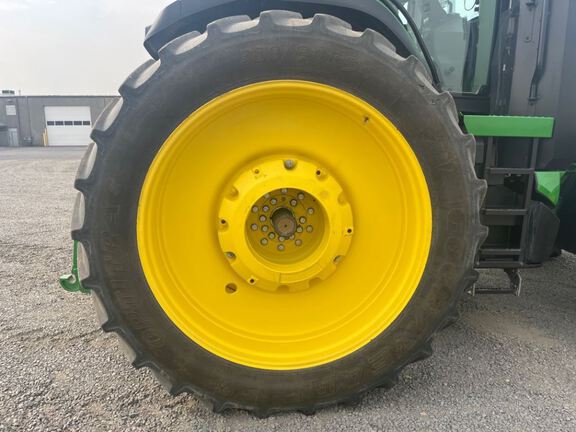 2025 John Deere 8R 370 Tractor