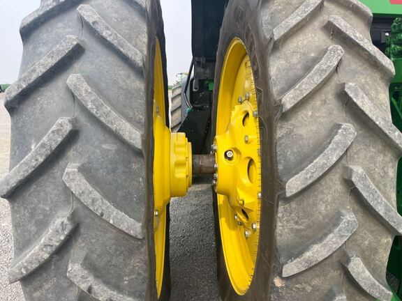 2025 John Deere 8R 370 Tractor
