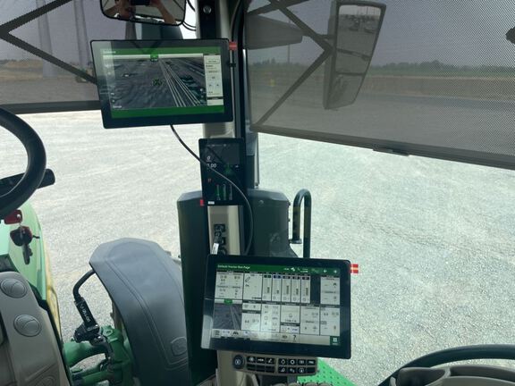2025 John Deere 8R 370 Tractor