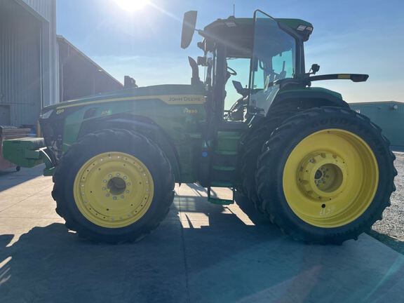 2025 John Deere 8R 370 Tractor
