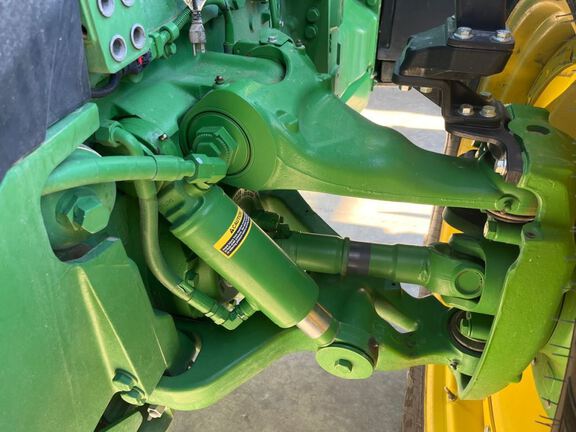 2025 John Deere 8R 370 Tractor