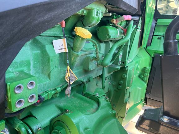 2025 John Deere 8R 370 Tractor