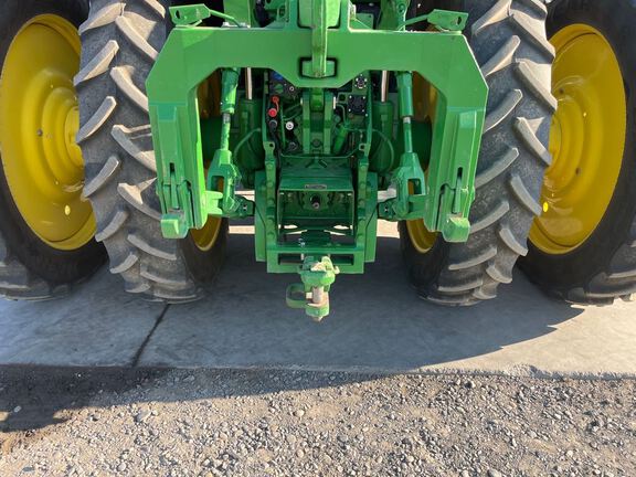 2025 John Deere 8R 370 Tractor