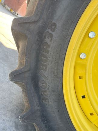 2025 John Deere 8R 370 Tractor