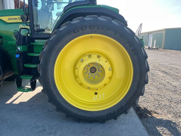 2025 John Deere 8R 370 Tractor