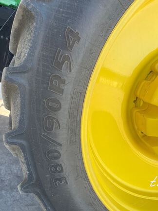 2025 John Deere 8R 370 Tractor